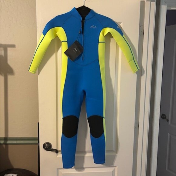 NWT Hevto Kids Wetsuit for Boys Girls 3/2mm Neoprene Full Wet Suit SZ 10